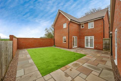 4 bedroom detached house for sale, Selby Drive, Mickleover, DERBY
