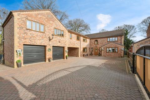 5 bedroom detached house for sale, The Orchard, Thurnscoe, ROTHERHAM