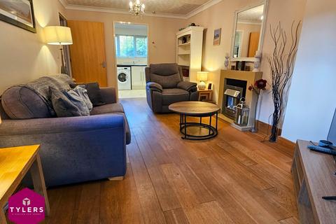 2 bedroom retirement property for sale, Ash Grove, Burwell, Cambridge