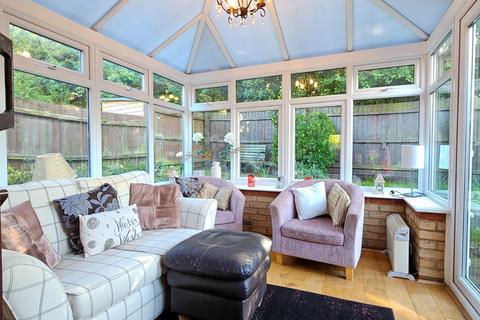 2 bedroom retirement property for sale, Ash Grove, Burwell, Cambridge