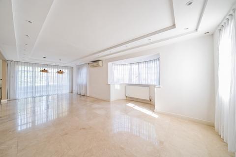 5 bedroom semi-detached house for sale, Brim Hill, London