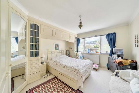 5 bedroom semi-detached house for sale, Rowsley Avenue, London