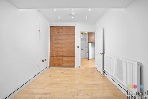 1 bedroom retirement property for sale, Friern Watch Avenue, London
