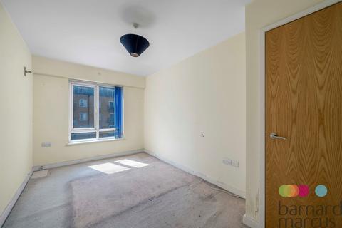 1 bedroom flat for sale, Boulevard Drive, London