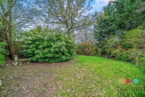 undefined, Edgeworth Crescent, London