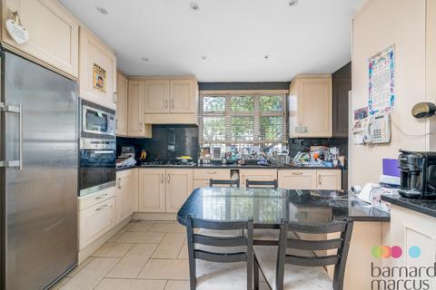 undefined, Faber Gardens, London