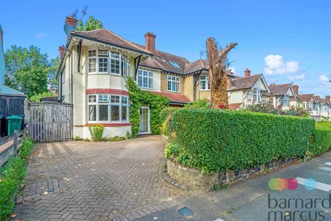 4 bedroom semi-detached house for sale, Ravensdale Avenue, London