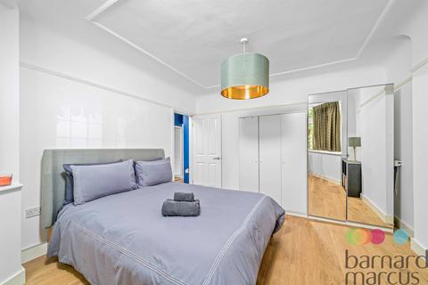 undefined, Wells Drive, London