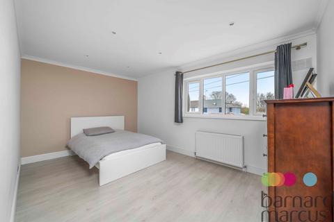 3 bedroom semi-detached house for sale, Summers Lane, London