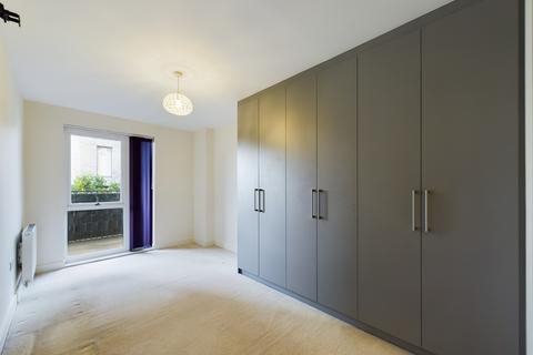 2 bedroom flat for sale, Guardian Avenue, London