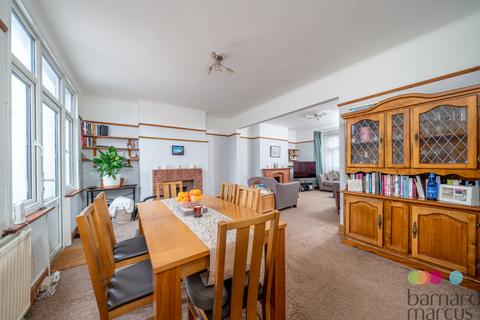 3 bedroom terraced house for sale, Horsham Avenue, London
