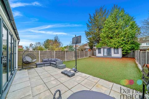 4 bedroom semi-detached house for sale, Petworth Road, London