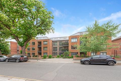 2 bedroom flat for sale, Holden Road, London