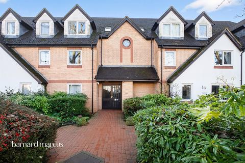 2 bedroom retirement property for sale, Mayfield Avenue, London