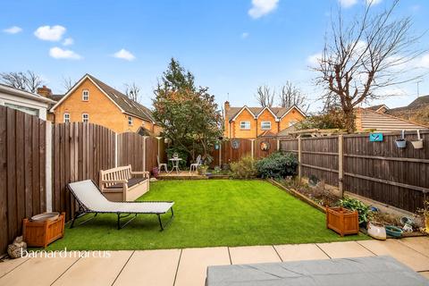 3 bedroom end of terrace house for sale, Ribblesdale Avenue, London
