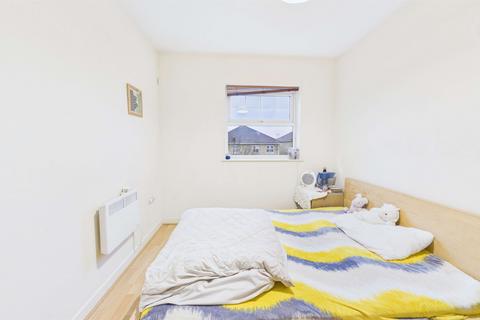 2 bedroom flat for sale, Butler Close, Edgware