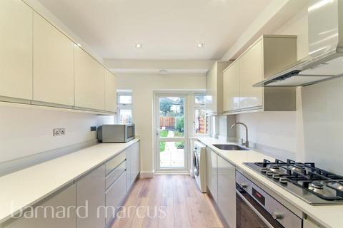 3 bedroom terraced house for sale, Bushey Road, London