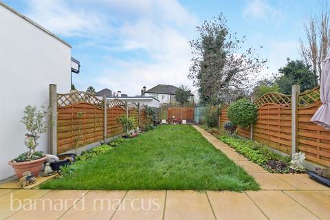 3 bedroom terraced house for sale, Bushey Road, London
