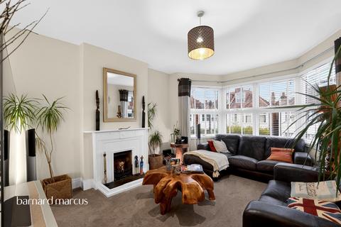 Claremont Avenue, New Malden