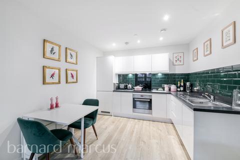 St. Johns Road, New Malden