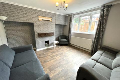 2 bedroom house to rent, Rainbow Avenue, Sheffield, S12