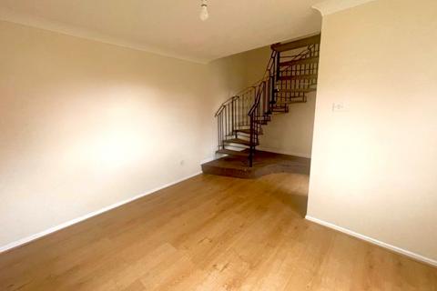 undefined, Hedge End, Northampton