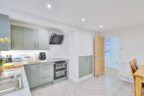 3 bedroom terraced house for sale, Northfield Road, NORTHAMPTON