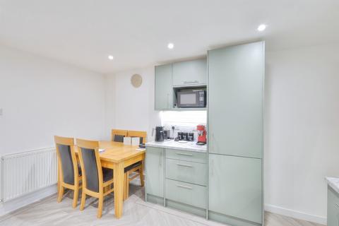 3 bedroom terraced house for sale, Northfield Road, NORTHAMPTON