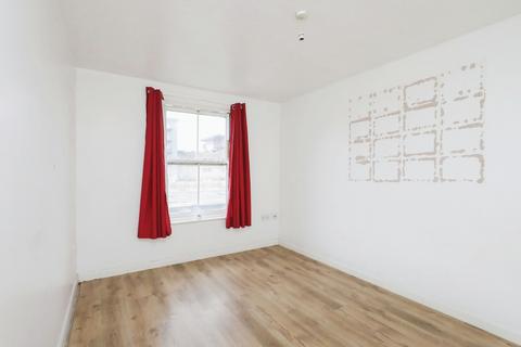 2 bedroom flat for sale, Polypin Yard, Norwich