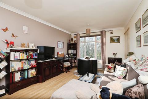 2 bedroom flat for sale, Lefroy Road, Norwich