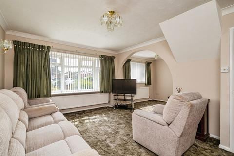 2 bedroom chalet for sale, Linacre Avenue, Norwich