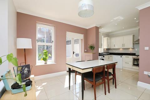 3 bedroom end of terrace house for sale, Parsonage Square, Norwich