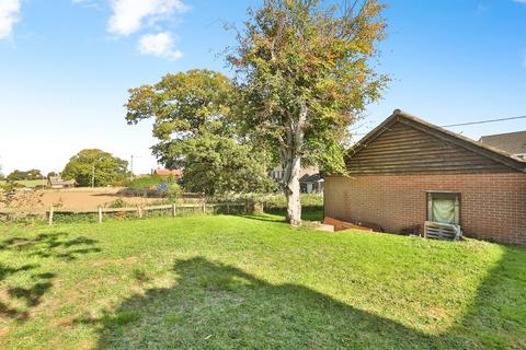 3 bedroom cottage for sale, Chapel Road, Lingwood, Norwich
