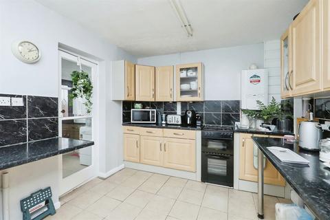 2 bedroom semi-detached house for sale, Linton Crescent, Norwich