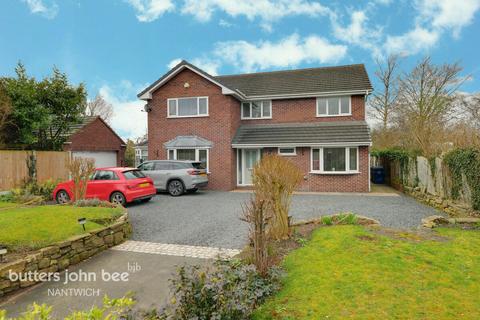 4 bedroom detached house for sale, New Road, Crewe