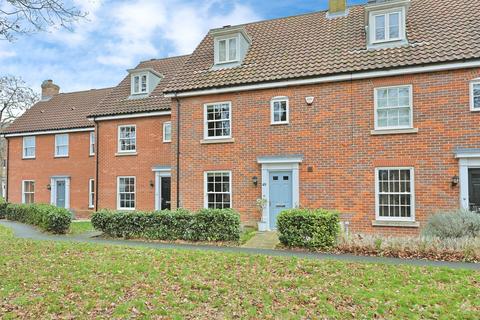 3 bedroom terraced house for sale, Kevill Davis Drive, Little Plumstead, Norwich