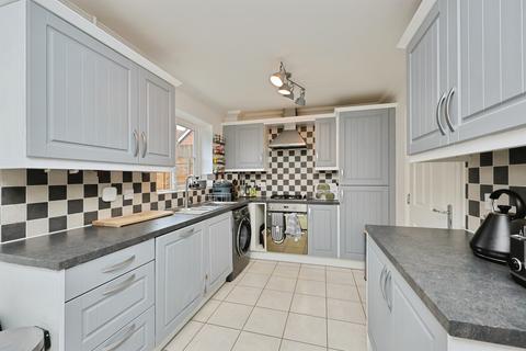 3 bedroom terraced house for sale, Kevill Davis Drive, Little Plumstead, Norwich