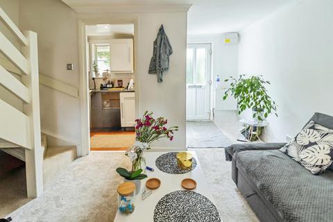 2 bedroom terraced house for sale, Silver Street, Newport Pagnell