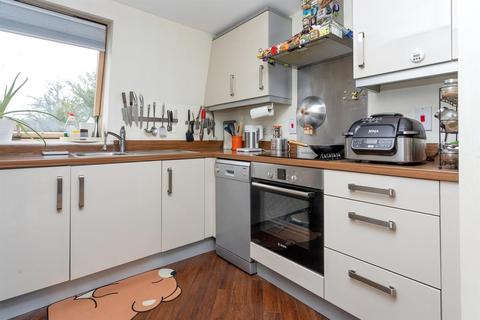 2 bedroom apartment for sale, Addenbrookes Road, Newport Pagnell