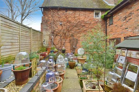 3 bedroom character property for sale, Tickford Street, Newport Pagnell