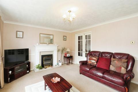 4 bedroom detached house for sale, Elizabethan Way, Rudheath, Northwich