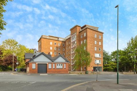Woodborough Road, NOTTINGHAM