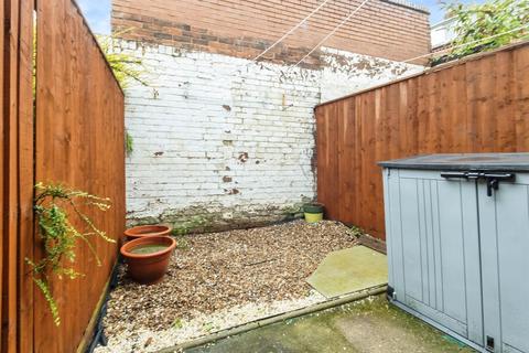 3 bedroom terraced house for sale, Loscoe Road, Nottingham