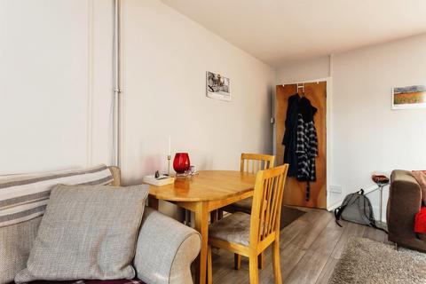2 bedroom apartment for sale, Keswick Court, Nottingham