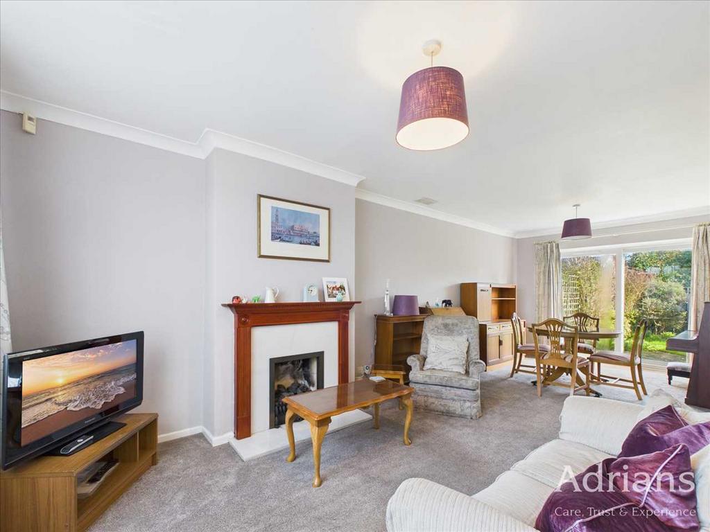 Lounge/dining room