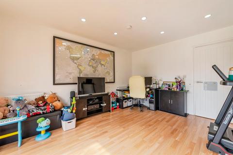 4 bedroom detached house for sale, Emmendingen Avenue, Newark