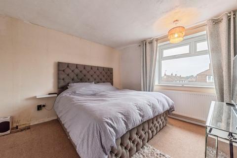 3 bedroom semi-detached house for sale, New Road, Bilsthorpe, Newark