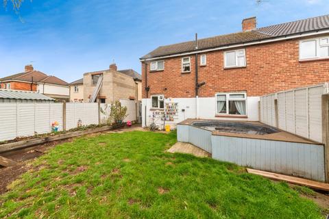 3 bedroom end of terrace house for sale, Chatsworth Road, Newark