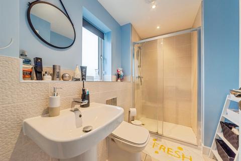 4 bedroom detached house for sale, Raddle Way, Middlebeck, Newark