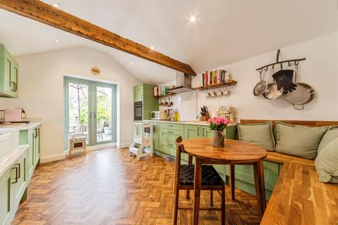3 bedroom end of terrace house for sale, Farndon Road, Newark